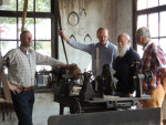 3e van links: radmaker Muis (Ned. Openluchtmuseum Arnhem)